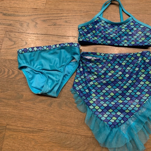 3T girl mermaid swimsuit - Picture 1 of 3